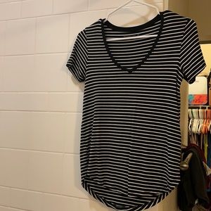 ⭐️4 for $20⭐️ XXS A&F striped T-shirt